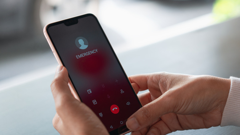phone making emergency call 