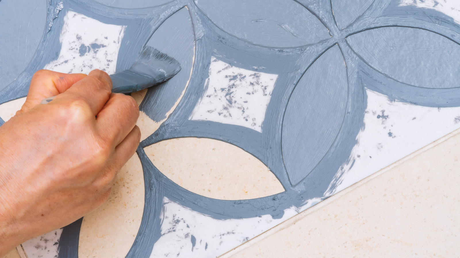 Tips On Adding Wall Stencil Art