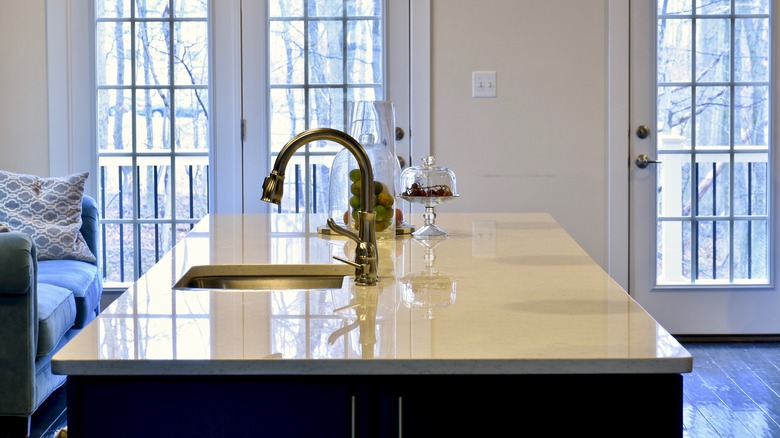 Glossy laminate countertop