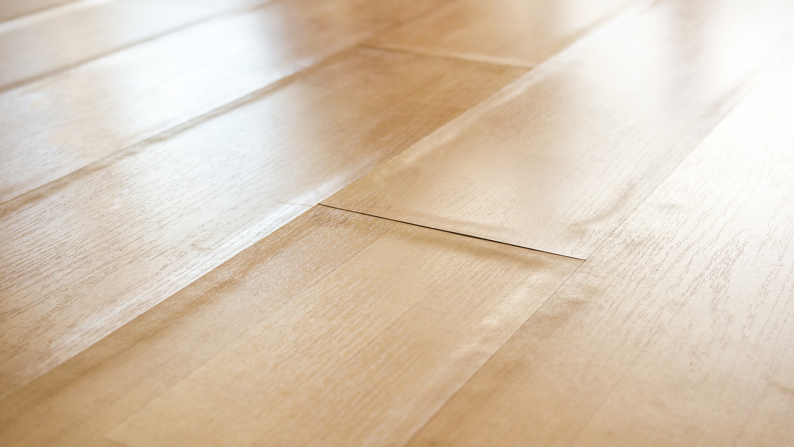 Tips To Prevent Your Laminate Flooring From Lifting