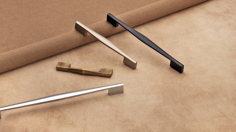 A selection of cabinet hand pulls in different metal finishes