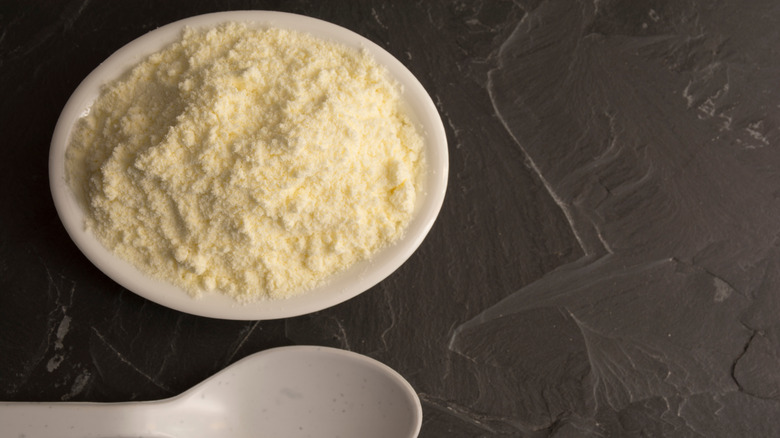 Powdered milk for the garden