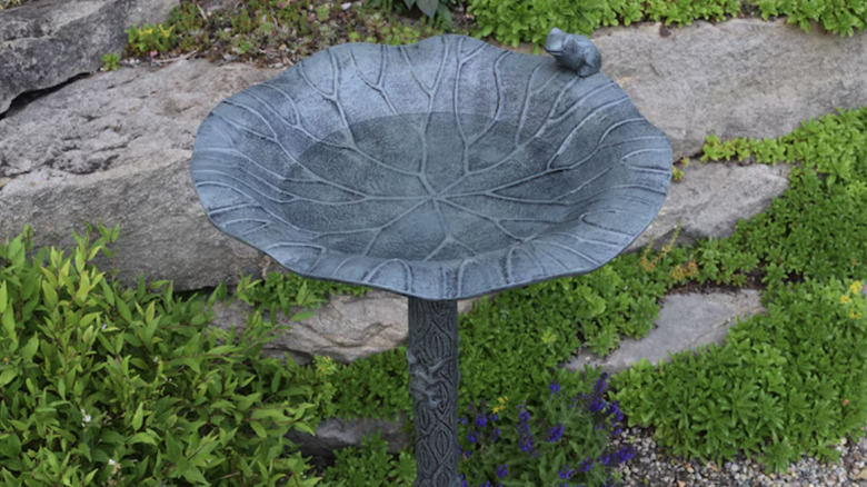 Oakland Living Tall Cast Aluminum Sunflower Frog Complete Birdbath
