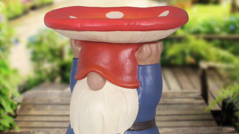 Style Selections' 16.13-inch Red Resin Complete Birdbath