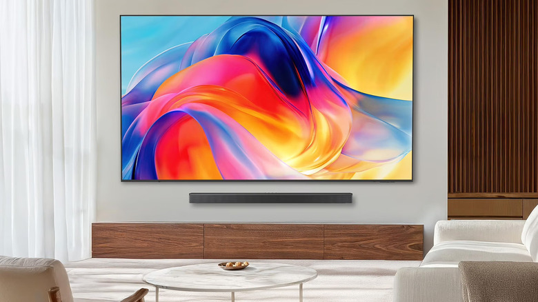 Samsung's Class M70H Series Smart TV in a contemporary home setting