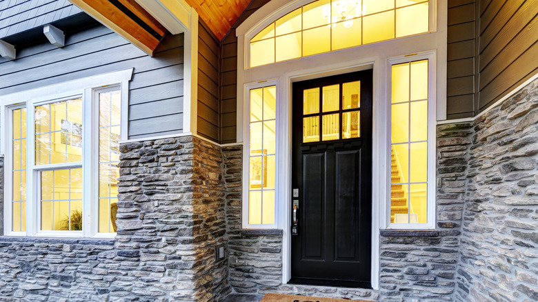 transom window front porch