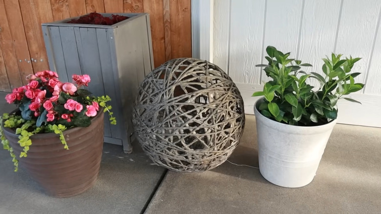 DIY cement and rope orb