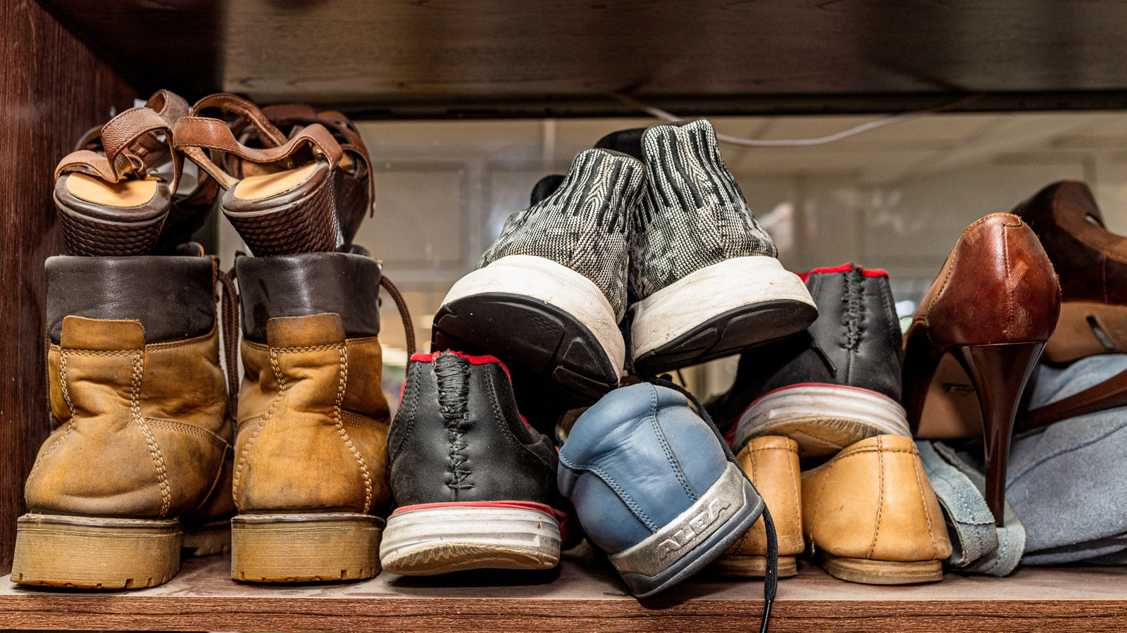 Turn An Old Shoe Into The Cutest Cement Planter With A Crafty DIY