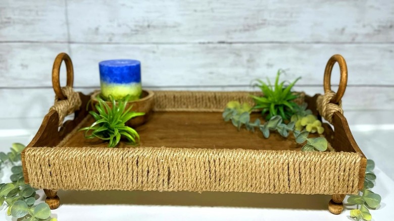 A DIY wood and jute serving tray.