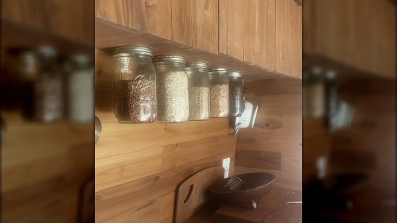 Final look of floating mason jars