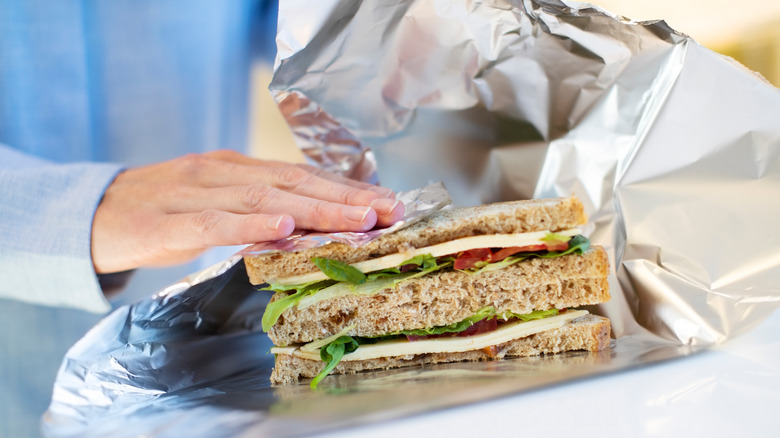 wrapping sandwich in foil