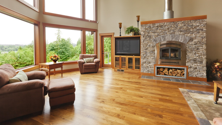 living room with hardwood flooring