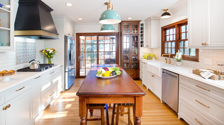 modern day English kitchen with freestanding island