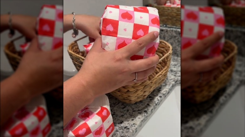 wrapping toilet paper with Dollar Tree napkins
