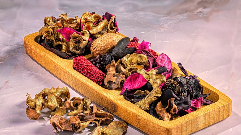 Potpourri on a wooden tray