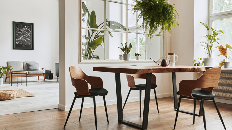 dining room
