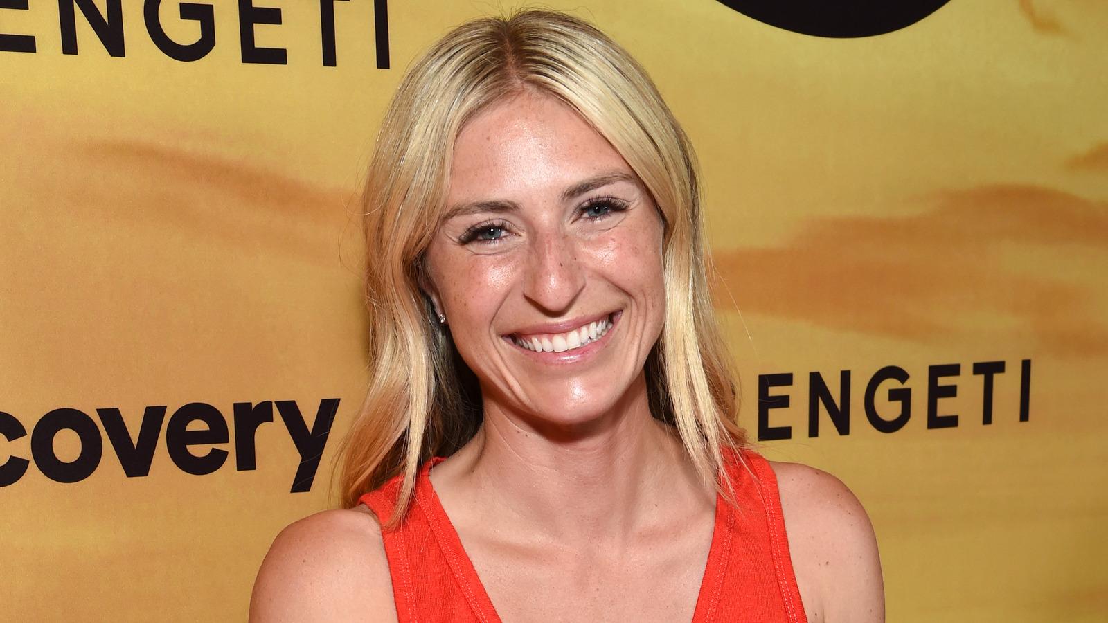 Use Jasmine Roth's Hidden Build Idea To Add Functional Flair To Your