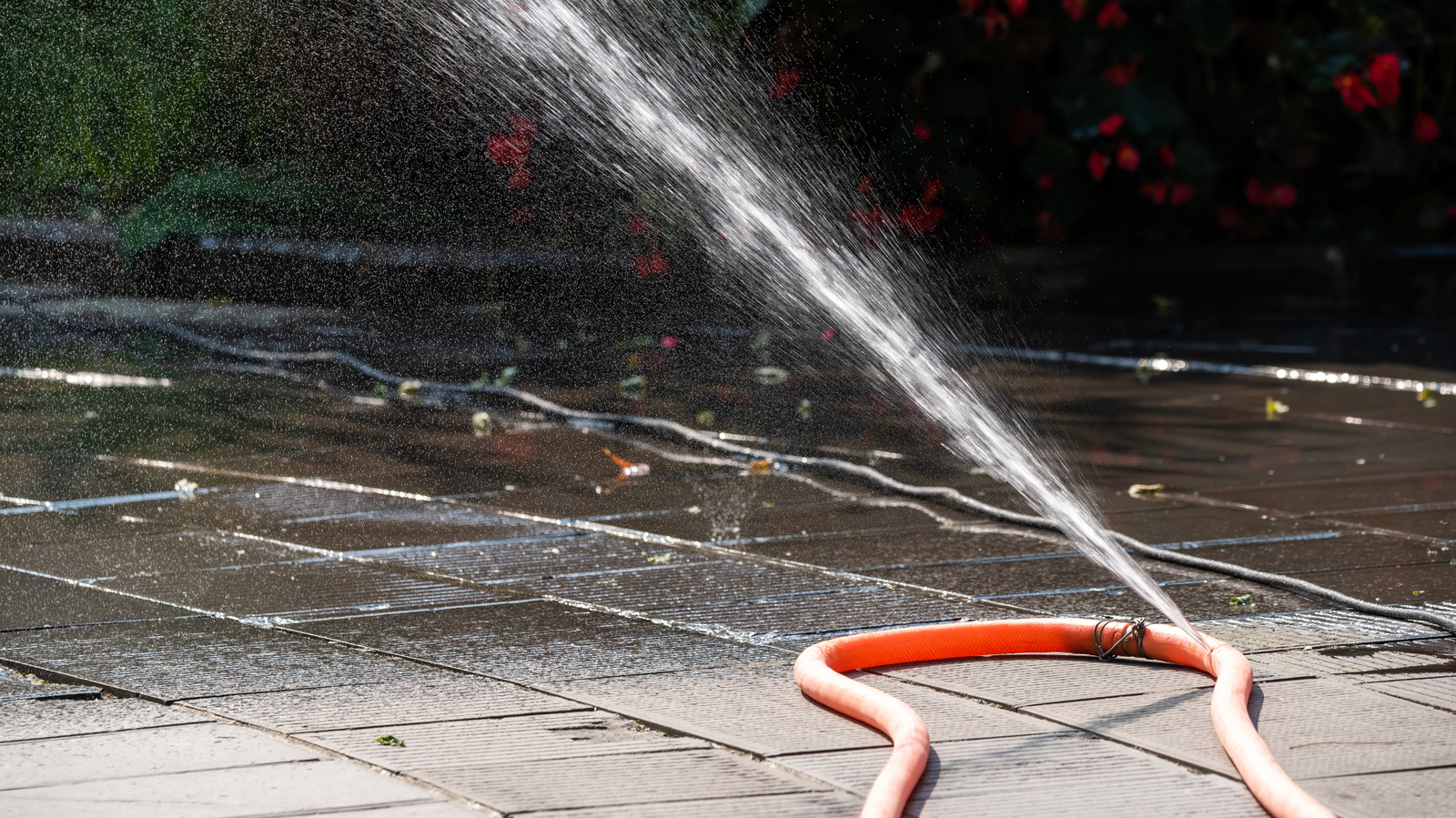 Use This Toothpick Hack To Fix Your Leaky Garden Hose In A Pinch