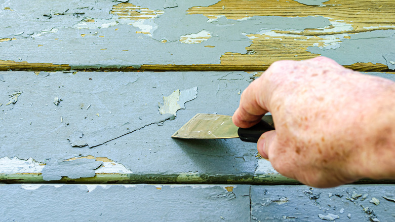 Removing paint from wood