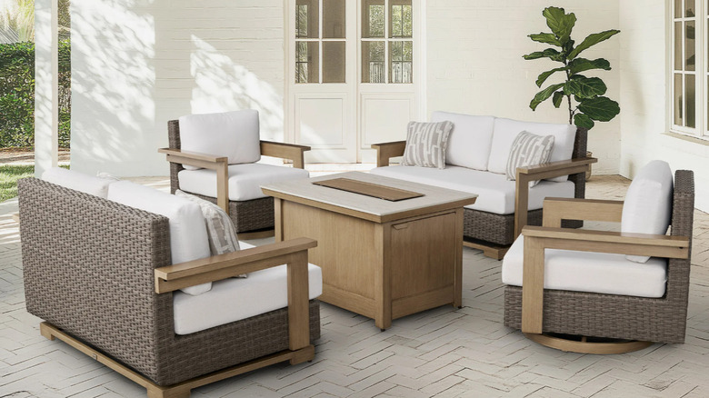 The Agio Juniper patio set on an outdoor deck