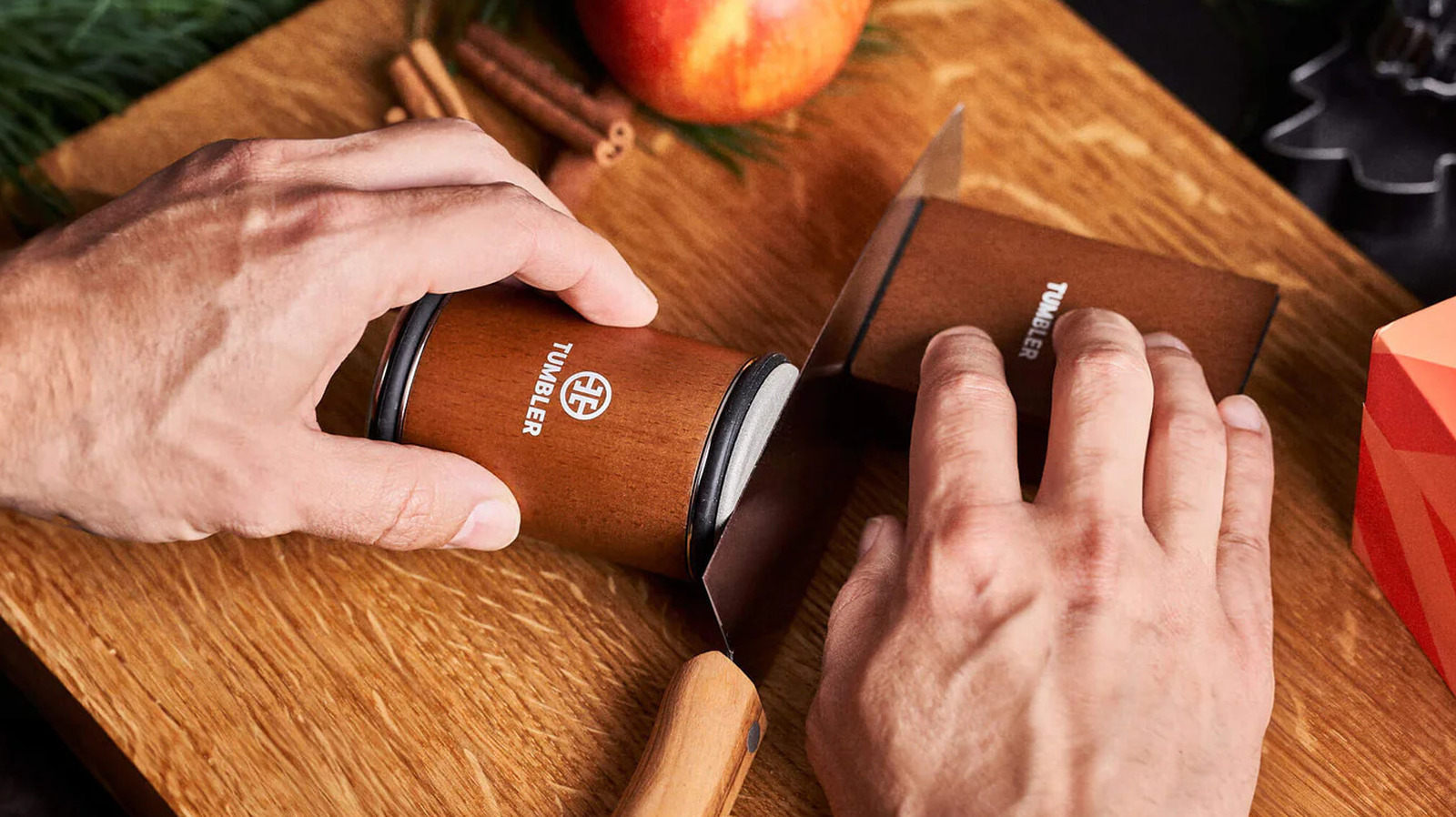 Viral Rolling Knife Sharpeners Are Making Waves Online (& Do They Really  Work?)