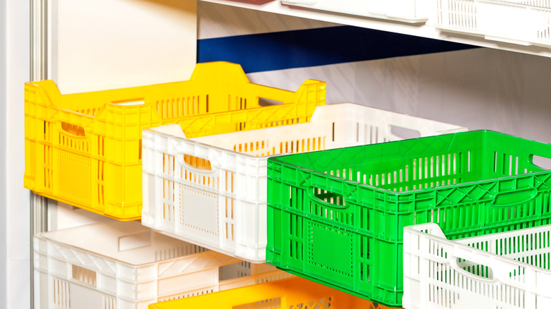 plastic storage containers