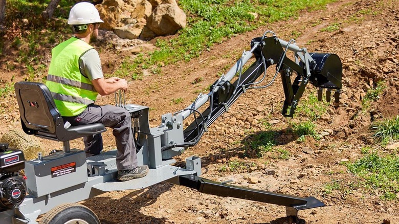 The Cantral Machinery towable backhoe from Harbor Freight