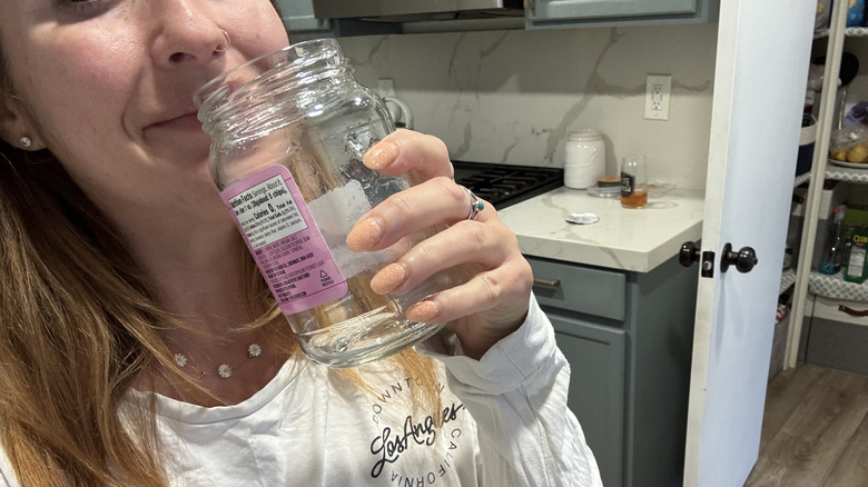 Smelling jar after cleaning