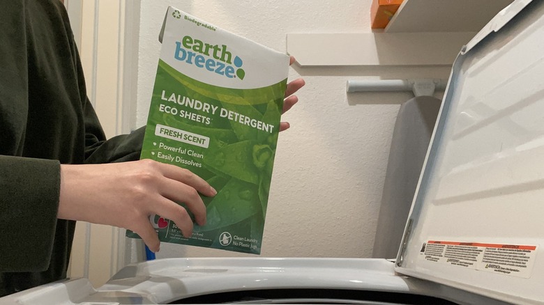 We Tried Earth Breeze Laundry Sheets & Our Clothes Loved It (But