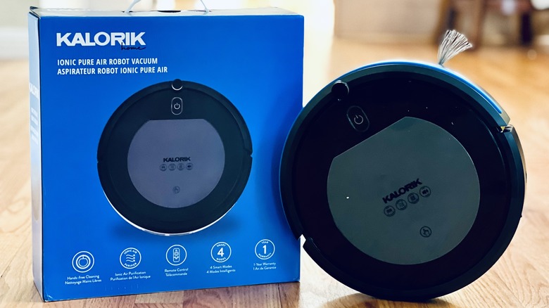 Kalorik robotic vacuum and box