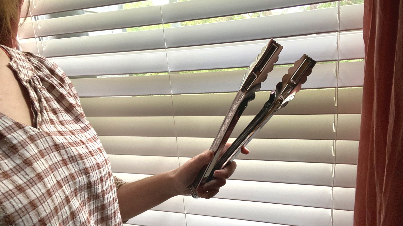 We Tried TikTok's Sponge Hack To Clean Horizontal Blinds & It Was