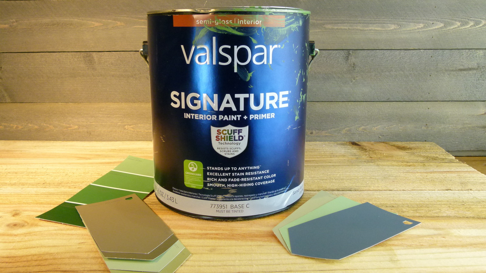 Valspar Signature Semi-gloss Ultra White Tintable Latex Interior Paint +  Primer (1-quart) in the Interior Paint department at