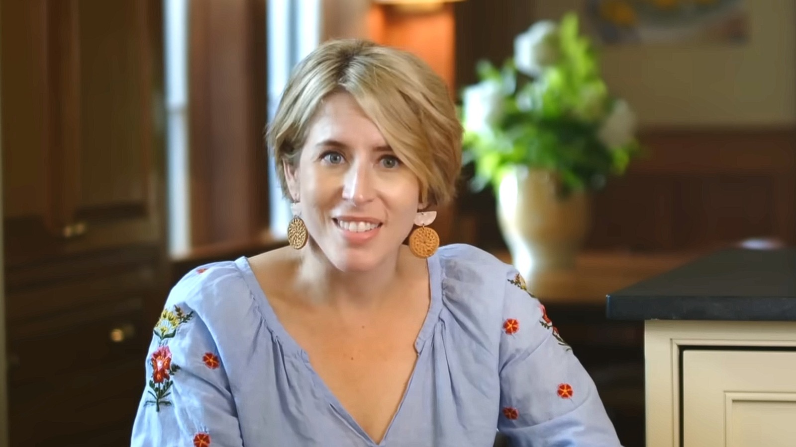 We’re Begging You To Go Bold Like In Erin Napier’s HGTV Kitchen Renovation