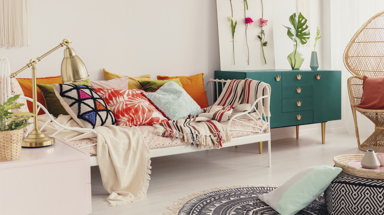 colorful bohemian interior design style