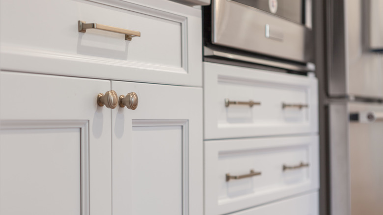 shaker cabinets in kitchen