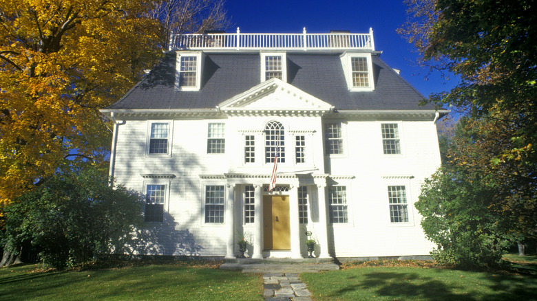 White home with widow's walk