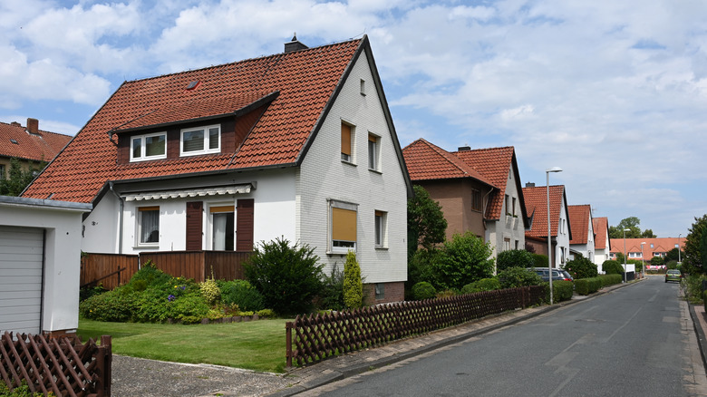 peaceful neighborhood 