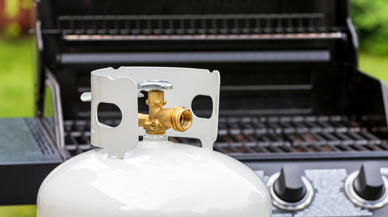 propane tank near a grill