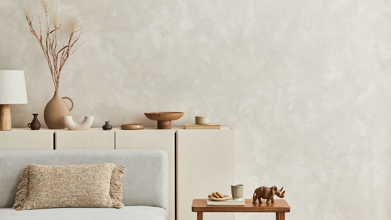living room vases decorations shelf