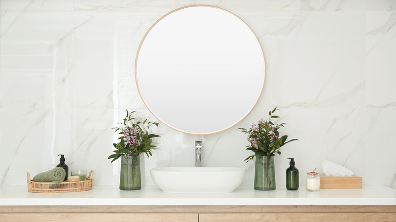 bathroom vanity with mirror