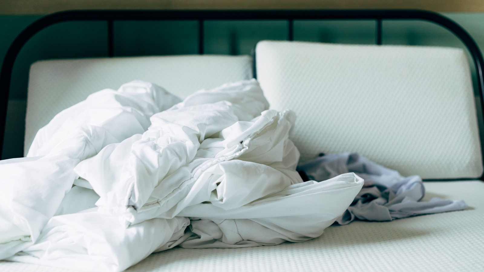 What Makes A Specialty Mattress Vacuum Better For Cleaning Bed Stains