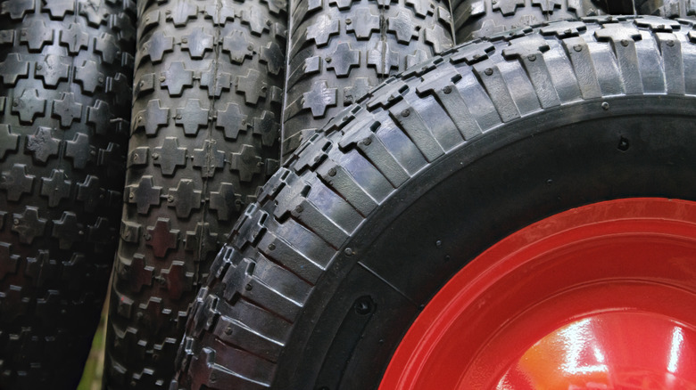 Small tires lines up in a row