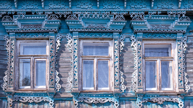 windows with gingerbread style trim