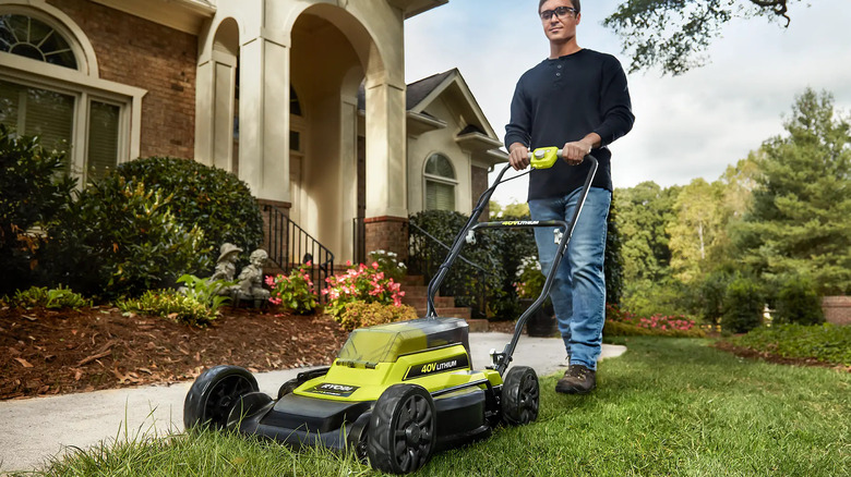 Ryobi's 40V 18-inch walk behind lawn mower