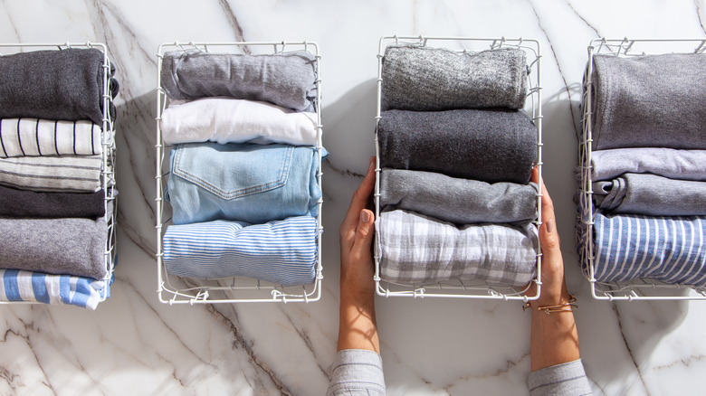 clothes wire baskets