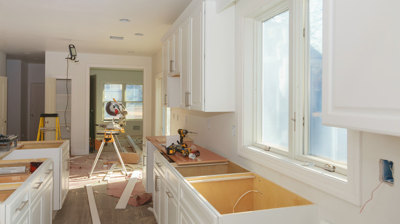 kitchen cabinets installation