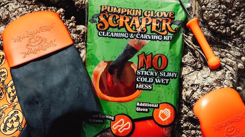 Pumpkin Glove scraper packaging