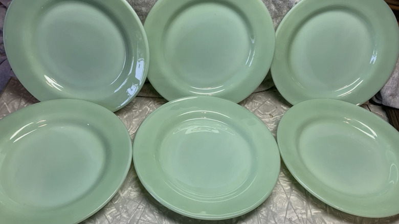 Set of Fire-King jadeite dinner plate set