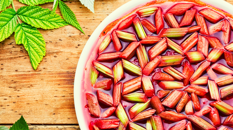 Rhubarb pie