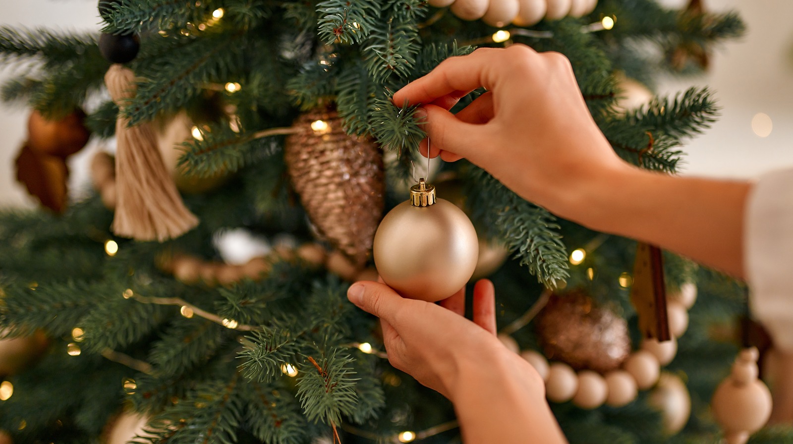 When Should You Really Be Decorating For Christmas?